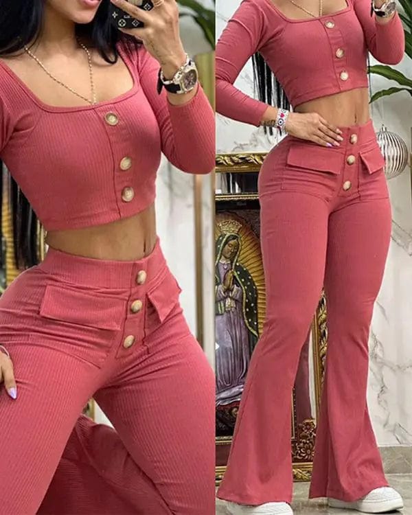 Conjunto de pantalones acampanados y top